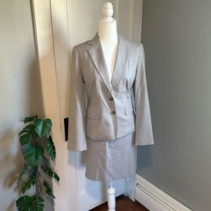 Banana Republic Factory Gray 3-Piece Suit with Long Trousers, Size 8